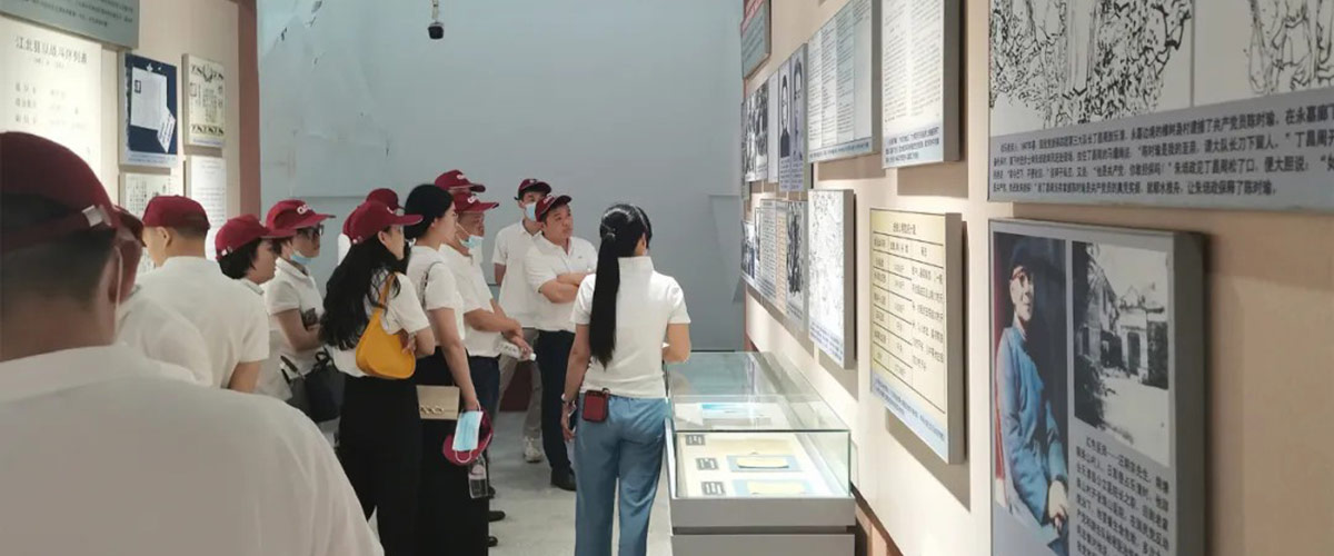 金萊勒營銷團(tuán)隊(duì)參觀紀(jì)念館-1 金萊勒電氣營銷團(tuán)隊(duì)參觀永樂人民抗日自衛(wèi)游擊總隊(duì)紀(jì)念館-1